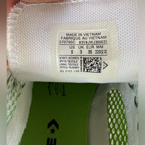 Converse size 5 women low top - Picture 6 of 7